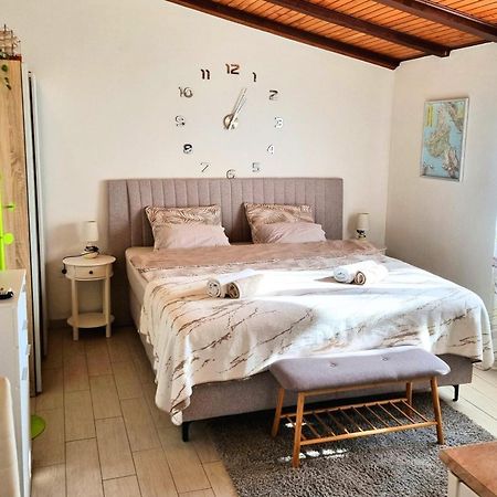 Studio Apartment Lino Skrbcici Экстерьер фото
