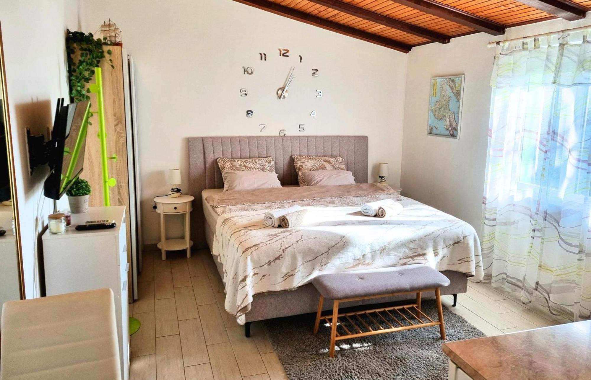 Studio Apartment Lino Skrbcici Экстерьер фото